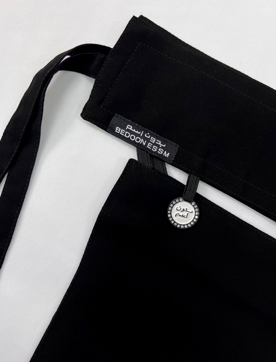 Saudi black niqab - circle charm